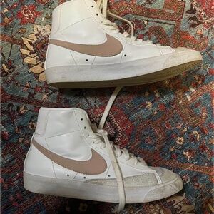 Nike Blazer Mid 77 Vintage Shoes